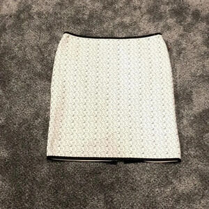 Vera Wang Skirt Size 4 Lavender Label Designer Elegant Workwear
